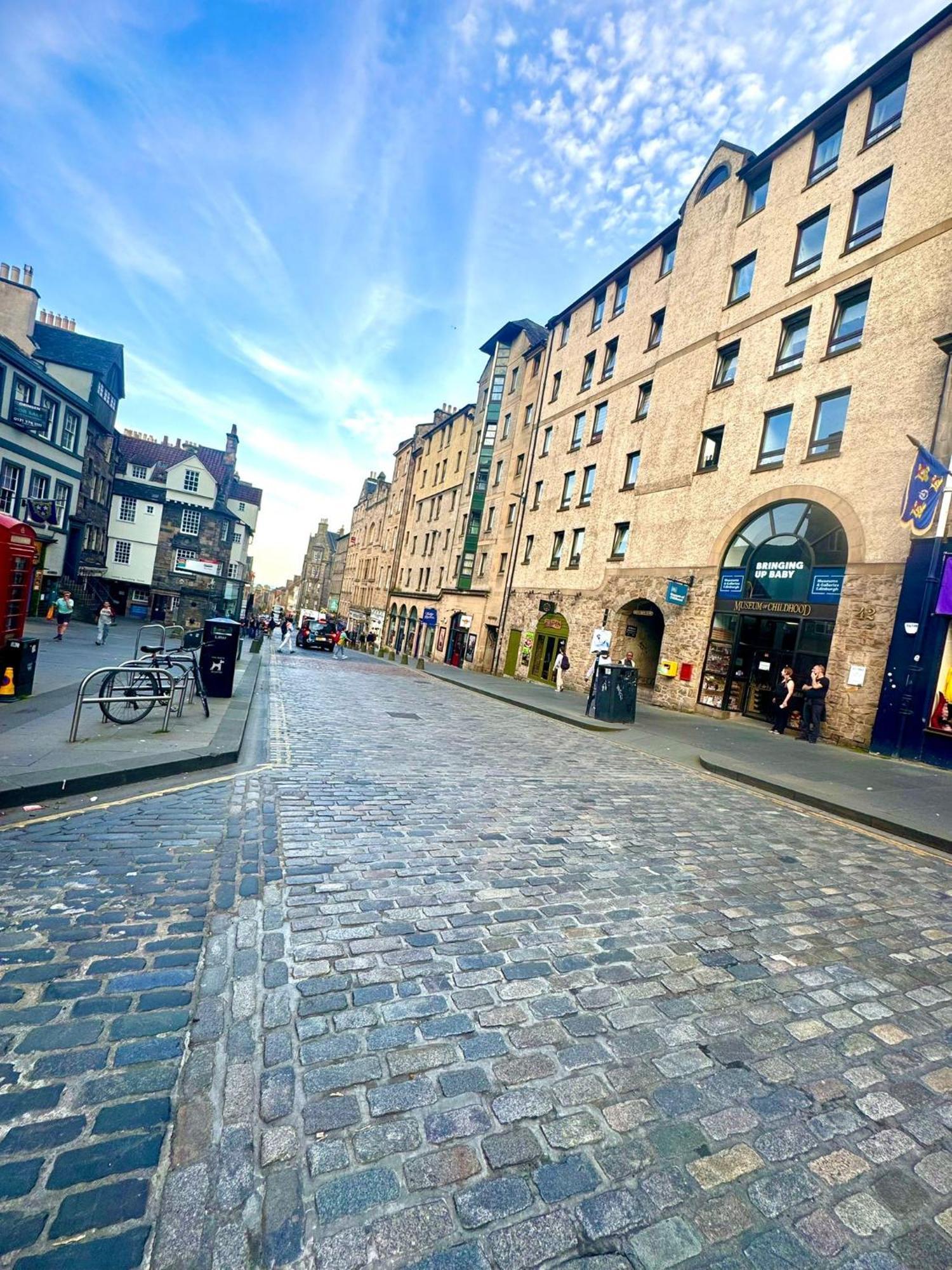 Cozy Edinburgh Apartment Escape Exterior photo